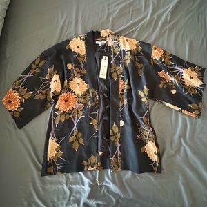 Elizabeth and James kimono jacket